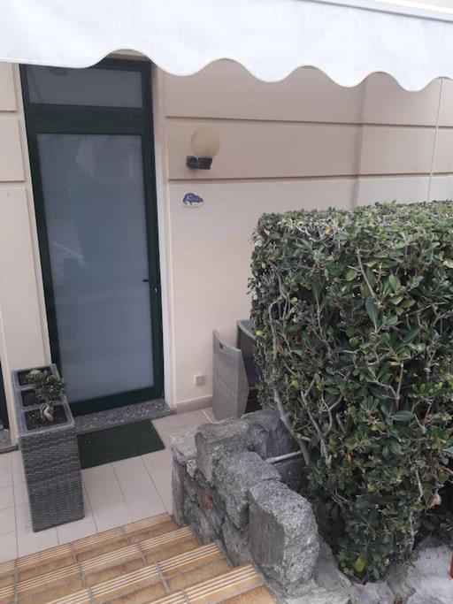 La Casa Di Anna, In Palazzina Liberty Fronte Parco Apartment Bordighera Exterior photo